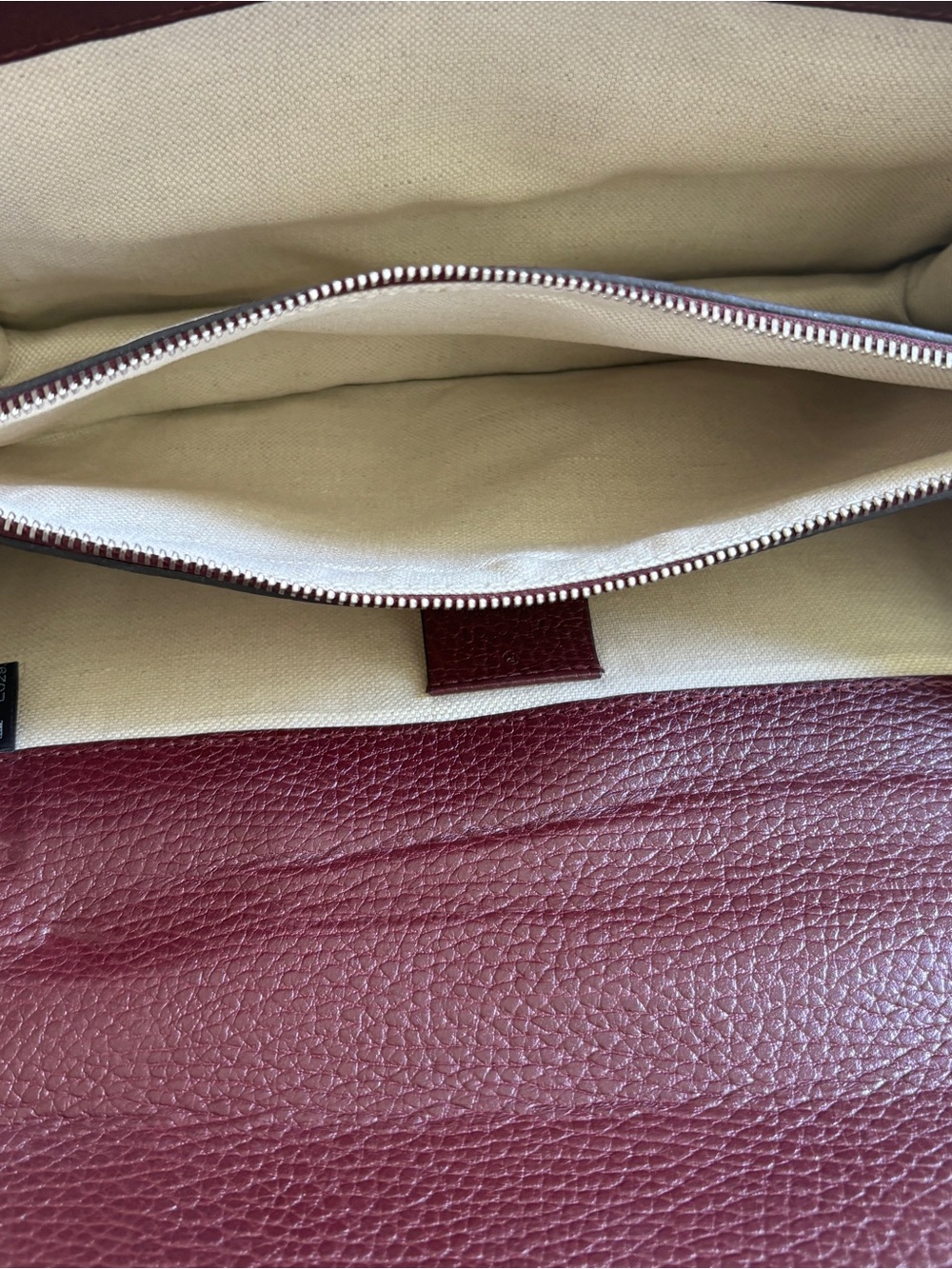 Gucci Dionysus Medium Rare Burgundy Leather Shoulder Bag - Picture 11 of 13
